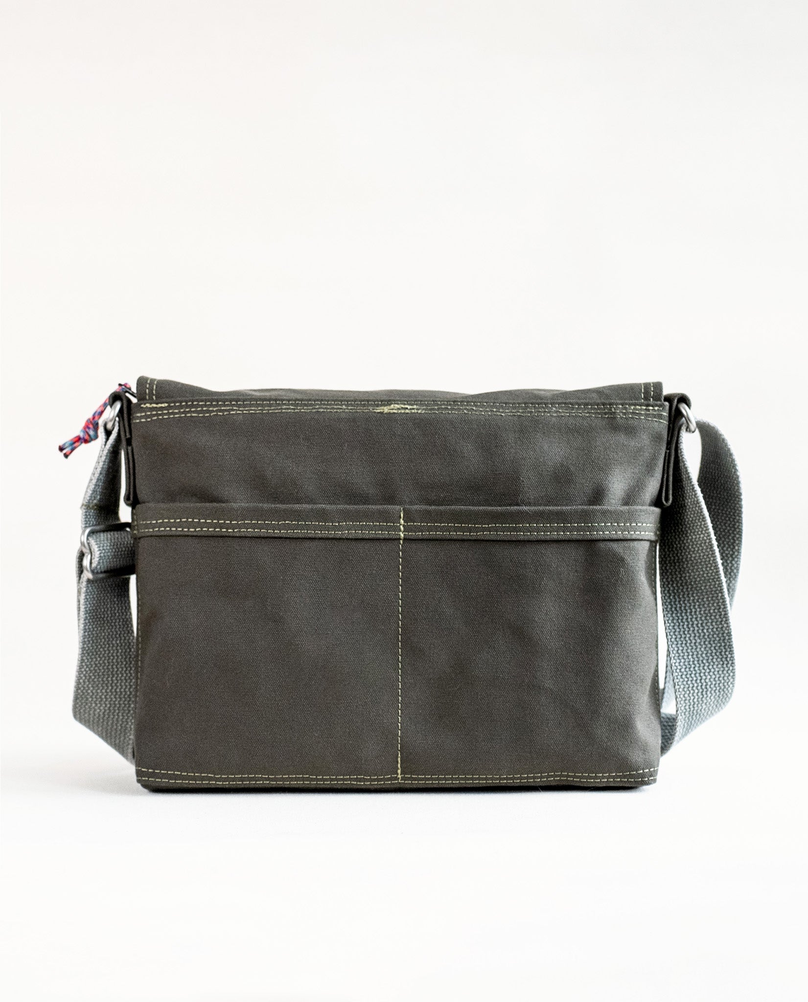 Women's canvas messenger online bag